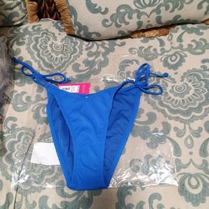 Juniors' Textured String V High Leg Scoop Bikini Bottom - Xhilaration
